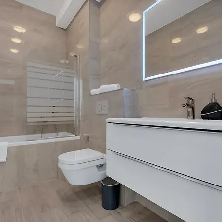 Lantana - Exklusiv Makarska